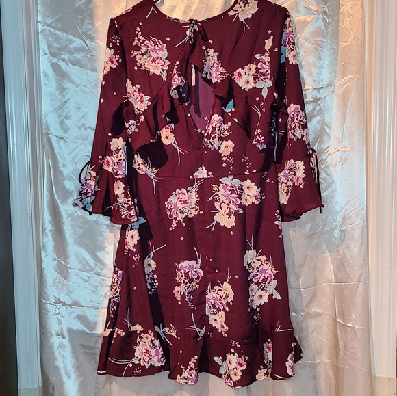 Floral Dress - Picture 3 of 4